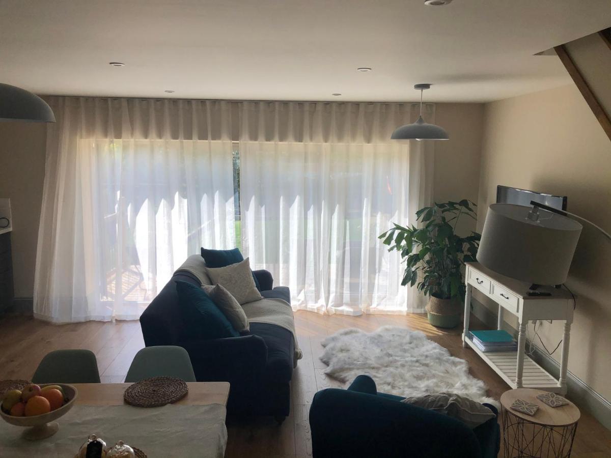 פיינסוויק Cotswold Lodge מראה חיצוני תמונה