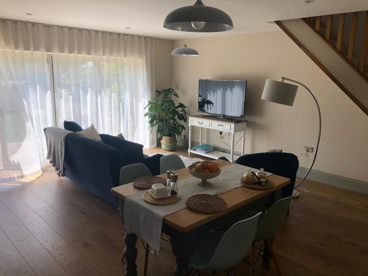 פיינסוויק Cotswold Lodge מראה חיצוני תמונה